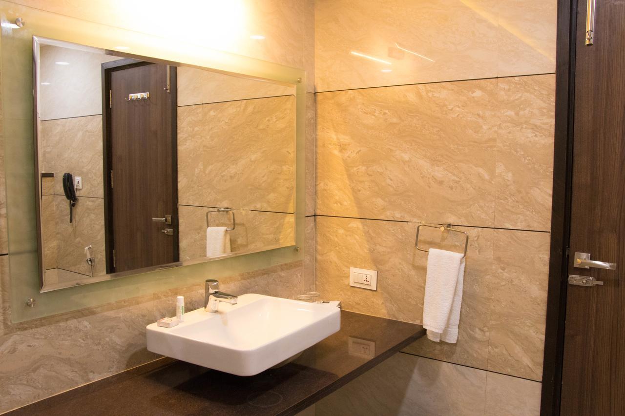 Regenta Central Indore Zewnętrze zdjęcie