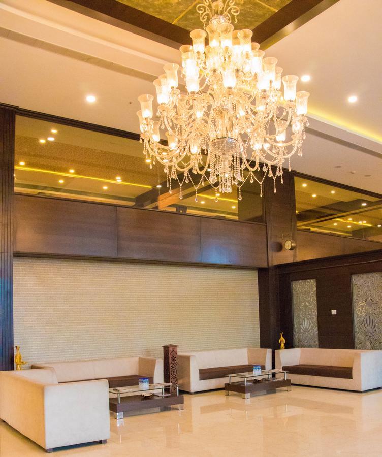 Regenta Central Indore Zewnętrze zdjęcie